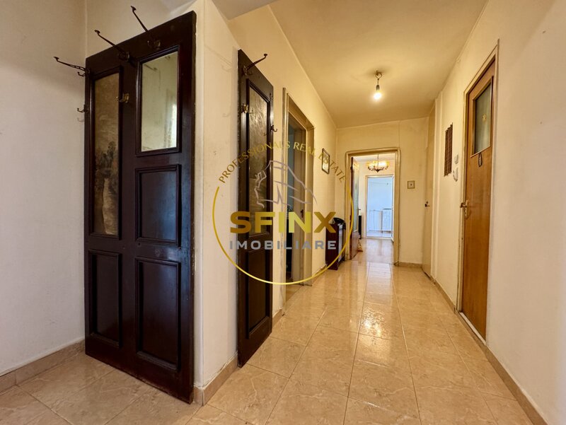Iancului Unic: 2 camere cat 3!  61,7mp   decomandat