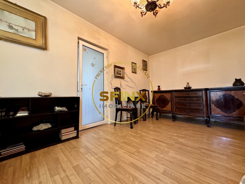 Iancului Unic: 2 camere cat 3!  61,7mp   decomandat