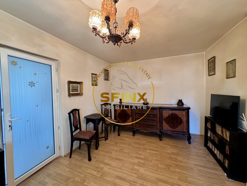 Iancului Unic: 2 camere cat 3!  61,7mp   decomandat